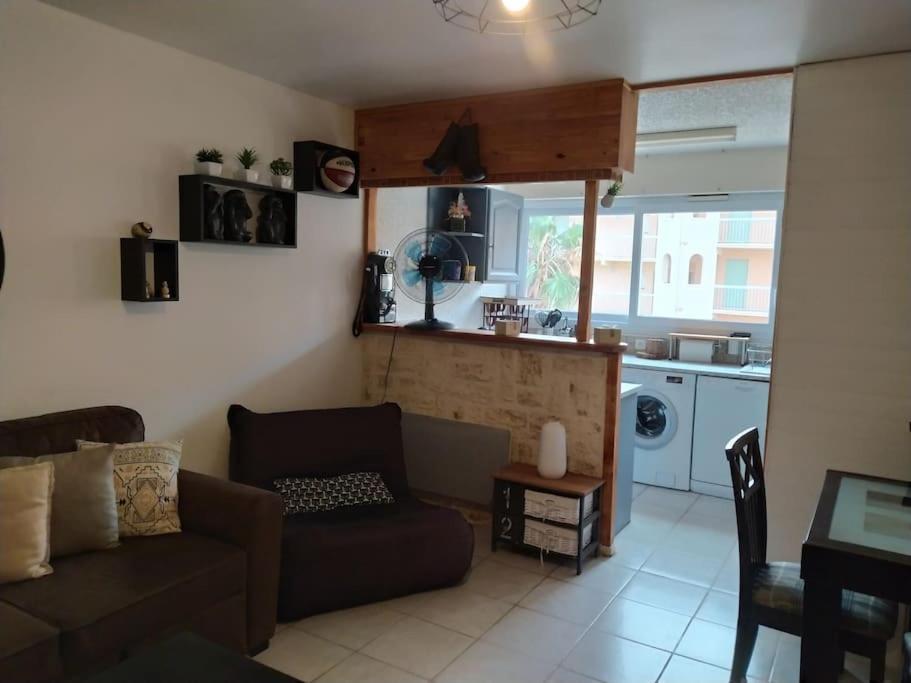 Joli Appartement Avec Grande Et Belle Terrasse, Au Pied De La Plage Du Grazel! Gruissan Exteriér fotografie